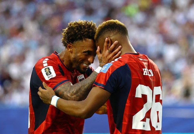 Brave Cape Verde hold Uruguay to 2-2 draw in World Cup - Ảnh 4. Brave Cape Verde hold Uruguay to 2-2 draw in World Cup - Ảnh 4.
