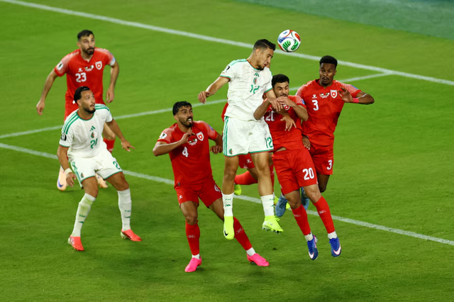 Algeria come from behind for 2-1 World Cup win over Jordan - Ảnh 1.