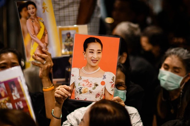 Ho Chi Minh City representative pays respects to late Thai princess at consulate- Ảnh 3. Ho Chi Minh City representative pays respects to late Thai princess at consulate- Ảnh 3.
