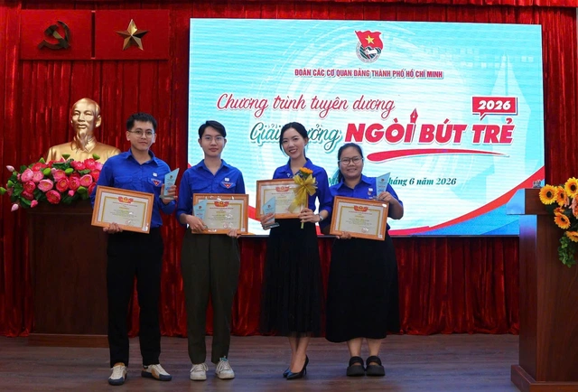 4 phóng viên Khối ấn phẩm Khăn Quàng Đỏ được tuyên dương Giải thưởng Ngòi bút trẻ 2026- Ảnh 1.