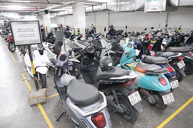 Apartment buildings in Vietnam required to include dedicated areas for EVs- Ảnh 3.