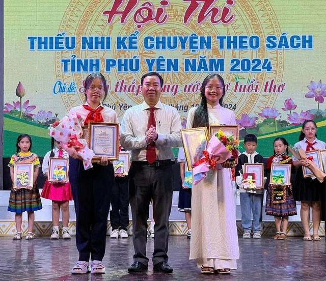 Nữ liên đội trưởng đạt giải thưởng Kim Đồng trở thành thủ khoa chuyên văn  - Ảnh 2.