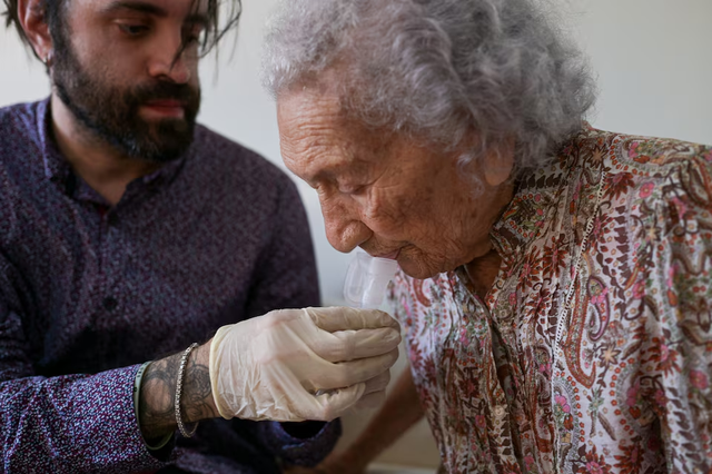 Scientists seek clues to longevity from three Brazilian sisters over 100- Ảnh 3.