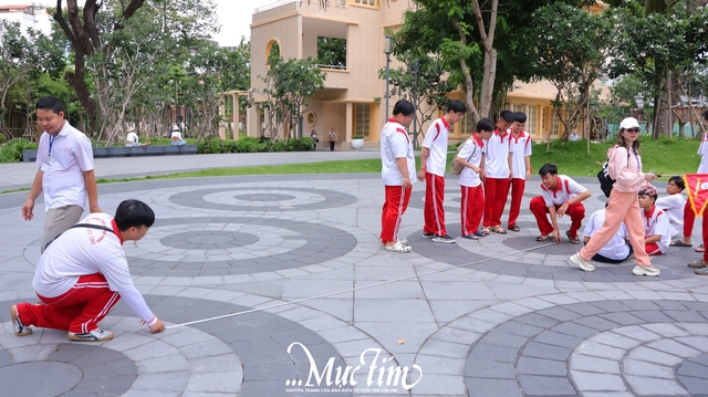 Học sinh Trường THPT Nguyễn Hữu Thọ tham gia lớp học mở, truy tìm kho báu tri thức - Ảnh 10.