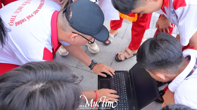 Học sinh Trường THPT Nguyễn Hữu Thọ tham gia lớp học mở, truy tìm kho báu tri thức - Ảnh 14.