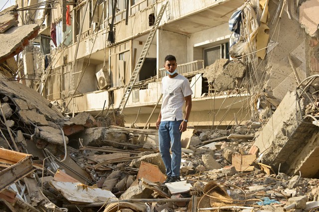 Venezuela races to rescue hundreds trapped in rubble after major twin earthquakes- Ảnh 1.
