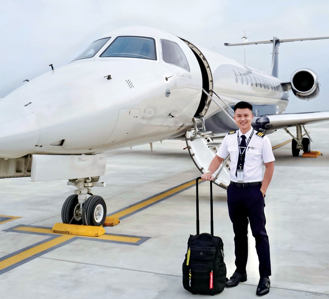 Phi c&ocirc;ng l&aacute;i chuy&ecirc;n cơ v&agrave; những chuyện &iacute;t ai ngờ - Ảnh 1.