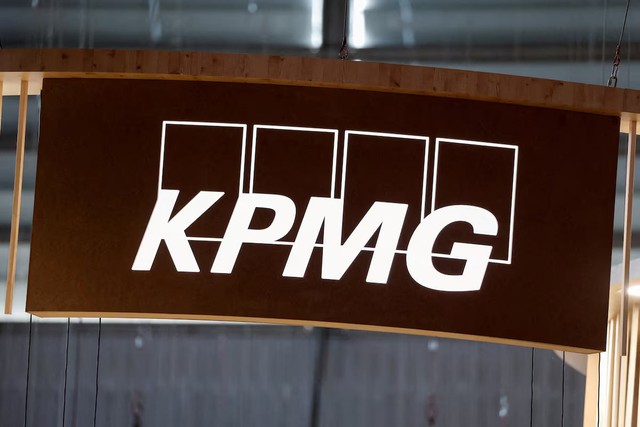KPMG Australia faces probe by corporate regulator as audit leak scandal fallout widens - Ảnh 1.