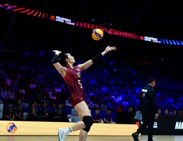 Cập nhật bóng chuyền nữ VNL 2026 7-6: Thái Lan - CH Séc- Ảnh 1. Cập nhật bóng chuyền nữ VNL 2026 7-6: Thái Lan - CH Séc- Ảnh 1.