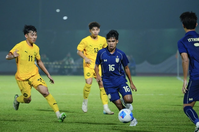 U19 Thái Lan đánh bại Malaysia, U19 Việt Nam rộng cửa vào bán kết- Ảnh 1.
