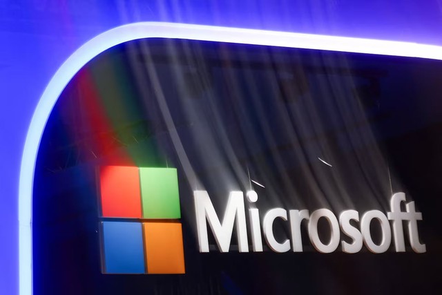 Microsoft to cut under 2.5% of workforce in latest layoffs, Business Insider reports - Ảnh 1.