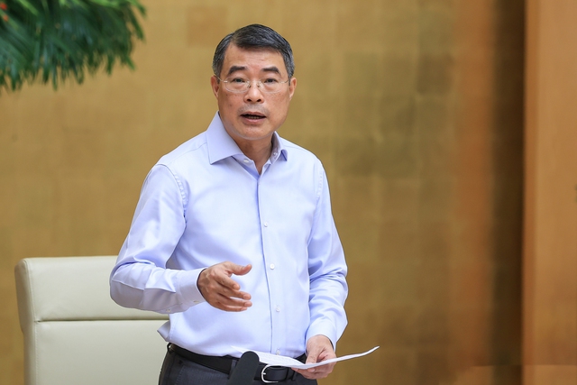 Vietnam eases licensing rules, extends tax relief to spur private sector growth - Ảnh 2.