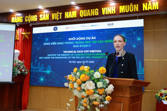 Germany supports Vietnam with green transformation in transport - Ảnh 1.
