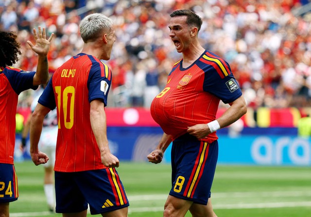 Magic Merino strikes again as Spain down Belgium to reach World Cup semis- Ảnh 6.