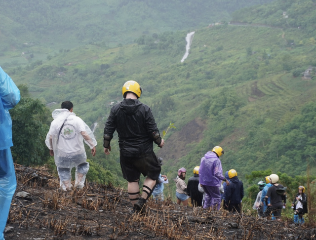 International travelers leave green legacy in northern Vietnam- Ảnh 5.