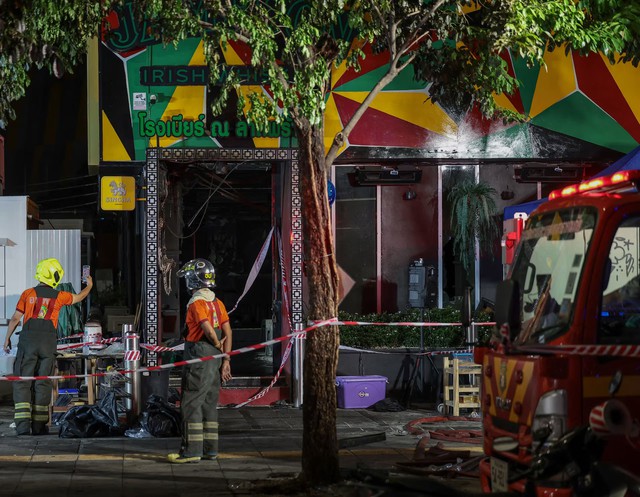 Bangkok pub fire kills 27 people and 22 critically injured, officials say- Ảnh 1.