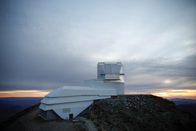 Chile’s Rubin Observatory begins decade-long mission to film the universe - Ảnh 1.