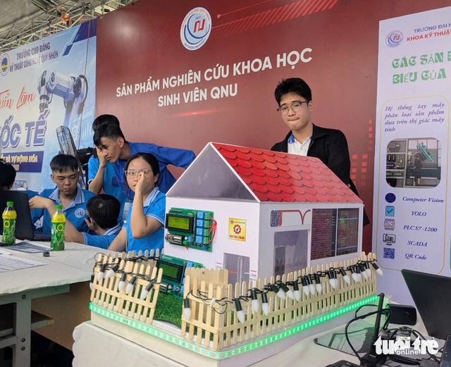 Robots, drones, automation technologies showcased at international exhibition in Vietnam's Gia Lai- Ảnh 3.