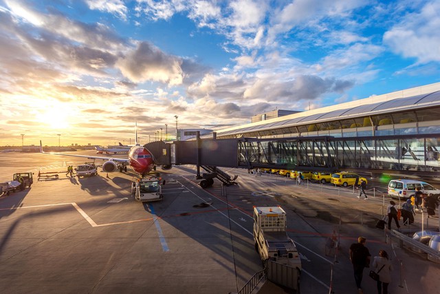 Aviation economy seen as catalyst for breakthrough growth in Vietnam - Ảnh 2.