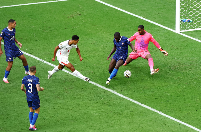 England survive France fightback and secure third place in World Cup goalfest- Ảnh 3.