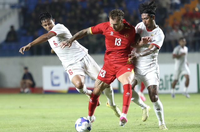 Vietnam showcase strength with convincing win over Myanmar- Ảnh 1.