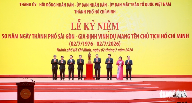 Ho Chi Minh City Party chief vows to strengthen city’s role as Vietnam’s growth engine- Ảnh 4.