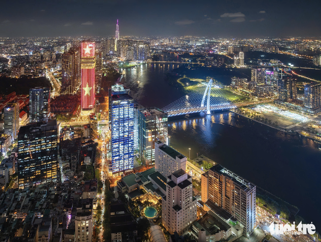 Vietnam approves roadmap for int’l financial centers through 2035 - Ảnh 1.