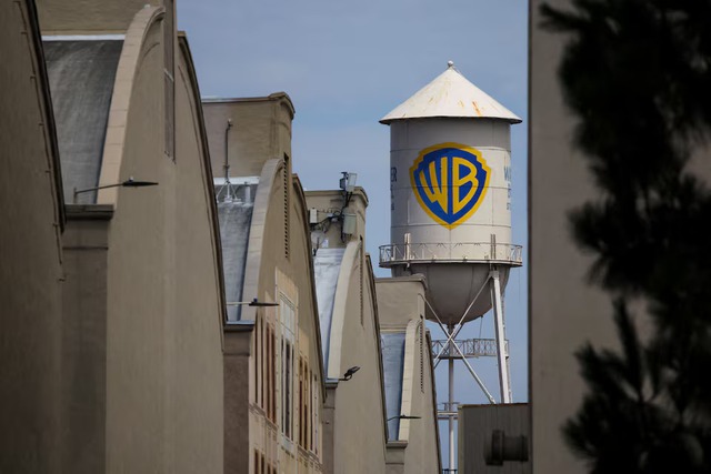 Paramount agrees to pause Warner Bros deal while case plays out - Ảnh 2.