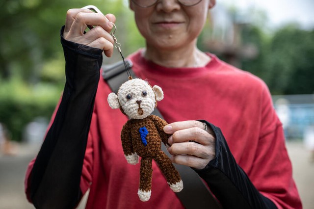 Baby monkey Punch to celebrate first birthday - Ảnh 2.