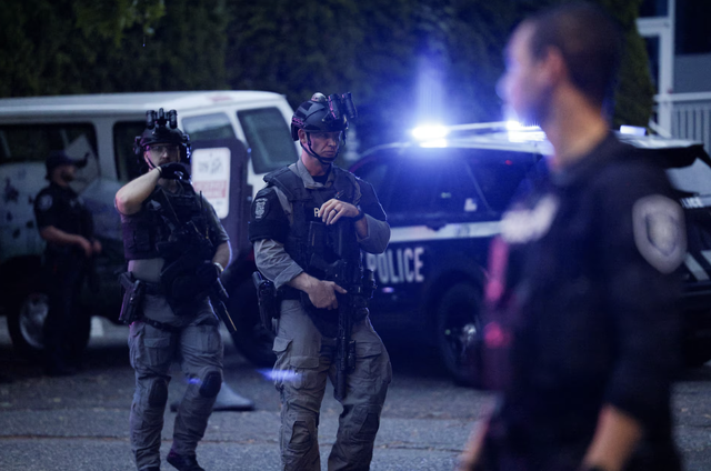Seattle shooting suspect in custody, local media reports 2 dead, 5 injured - Ảnh 1.