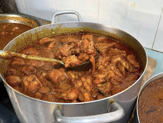 Chicken curry becomes Mekong Delta specialty that keeps diners coming back- Ảnh 4.