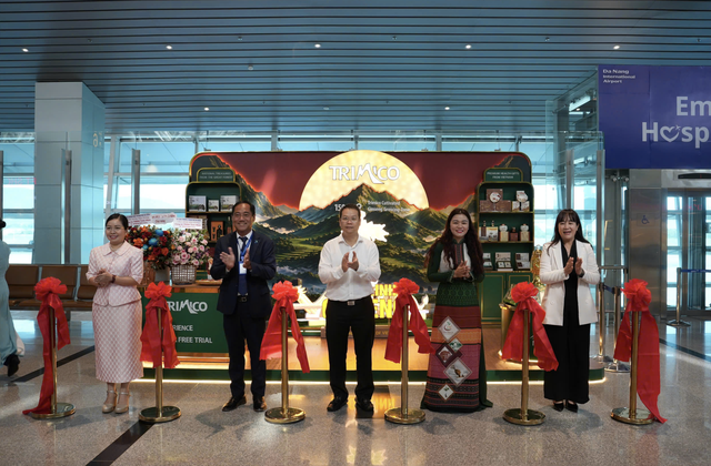 Da Nang showcases signature products at airport, 5-star resort - Ảnh 1.