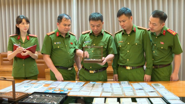 Vietnamese jeweler PNJ comes under pressure after ex-subsidiary chief charged in transnational diamond smuggling case- Ảnh 6.