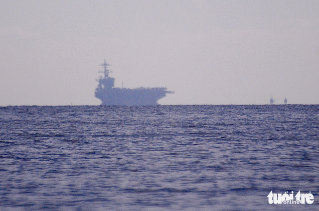 US Navy’s USS George Washington visits Vietnam - Ảnh 2.