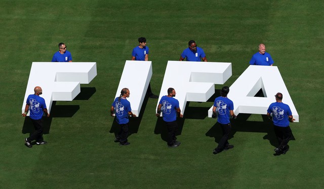 UEFA to boycott World Cup and FIFA tournaments over stake sale plans- Ảnh 1.