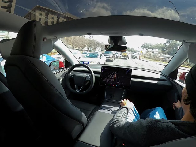 Tesla rolls out robotaxi service in Miami- Ảnh 1.