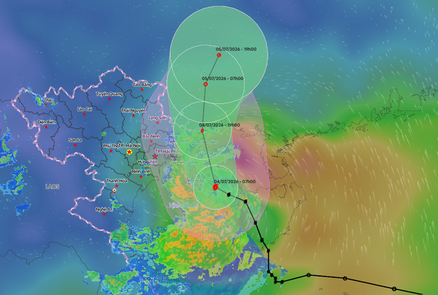 Storm Maysak enters Gulf of Tonkin, heading toward Vietnam’s Quang Ninh- Ảnh 1.