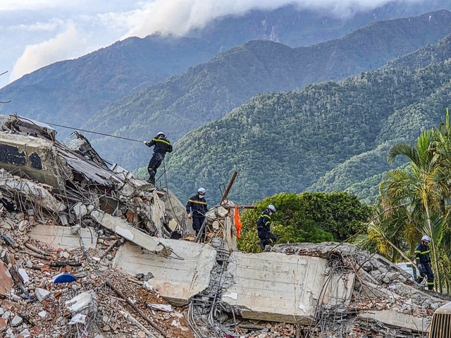 Vietnam rescue team recovers 54 bodies after 5 days of earthquake response in Venezuela- Ảnh 4.