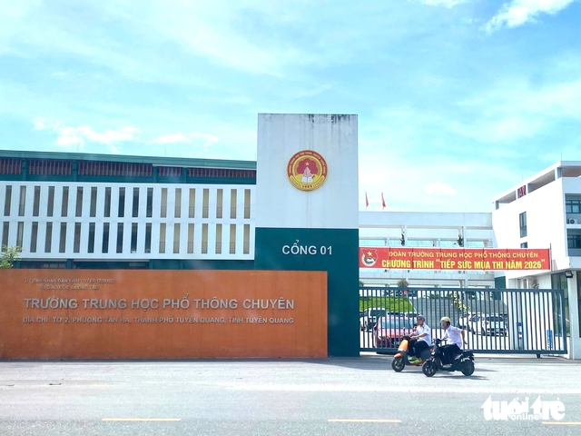 Teacher detained over abnormally high math scores in Vietnam’s national high school exam- Ảnh 2.