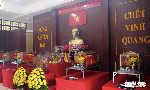 Search for war martyrs’ remains continues at Ho Chi Minh City park - Ảnh 8.