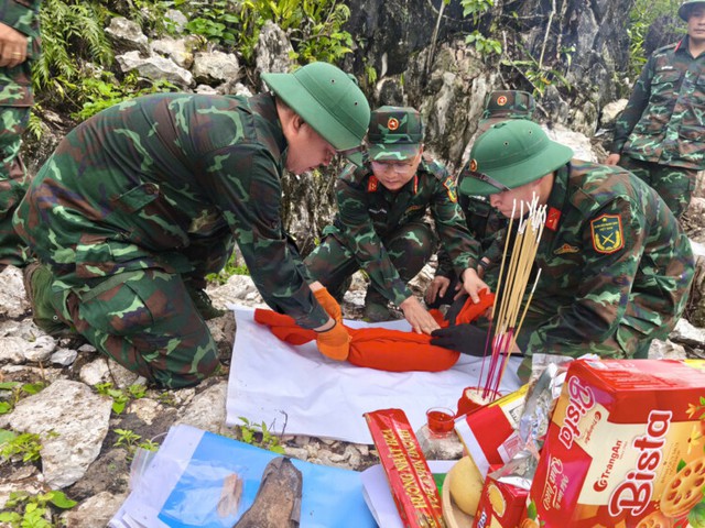 Vietnam recovers over 1,300 sets of war martyrs’ remains since launch of 500-day campaign- Ảnh 2.