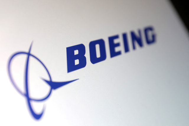 Indonesia's Pertamina, Boeing sign MoU on sustainable aviation fuel development - Ảnh 1.