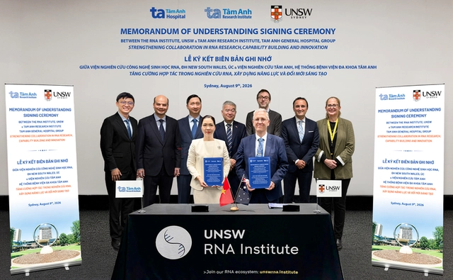 Vietnam, Australia join forces on mRNA vaccines, cancer therapies - Ảnh 1.