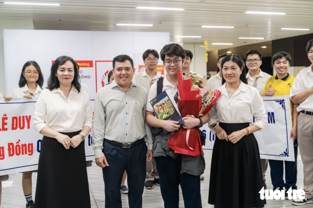 Ho Chi Minh City 10th-grader wins bronze at International AI Olympiad- Ảnh 2.