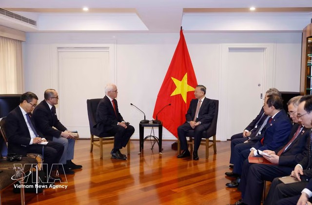 Top Vietnamese leader highlights strategic mineral, high-tech cooperation with Australian firms- Ảnh 1.