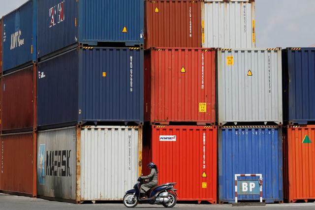 Should Vietnam be worried about its $20bn trade deficit?- Ảnh 1.