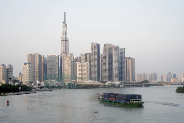 Should Vietnam be worried about its $20bn trade deficit?- Ảnh 2.