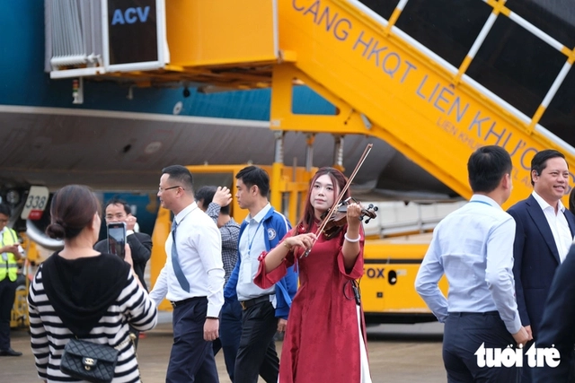 Lien Khuong Airport reopens after 5 months, first flights to Da Lat nearly full - Ảnh 7.
