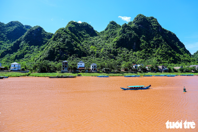 At Vietnam’s heritage site Phong Nha, red river carries centuries of legends - Ảnh 3.