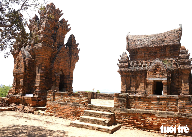 Closer look at ethnic Cham tower complex in south-central Vietnam- Ảnh 3.